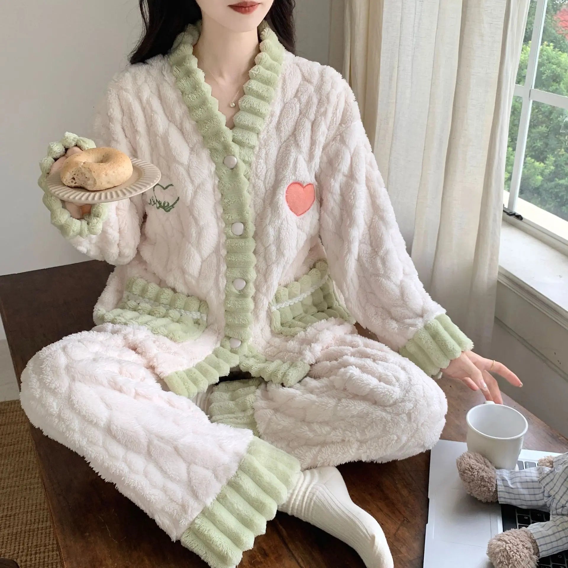 V-Neck Flannel Home Suit – Sweet & Versatile
