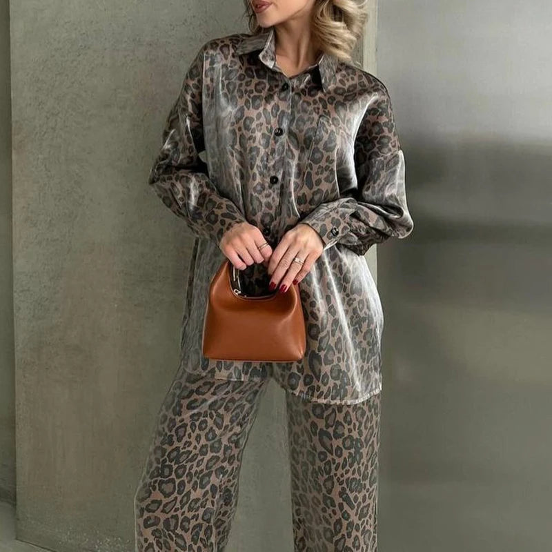 Leopard Print 2-Piece Set – Chic Shirt & Pants Outfit